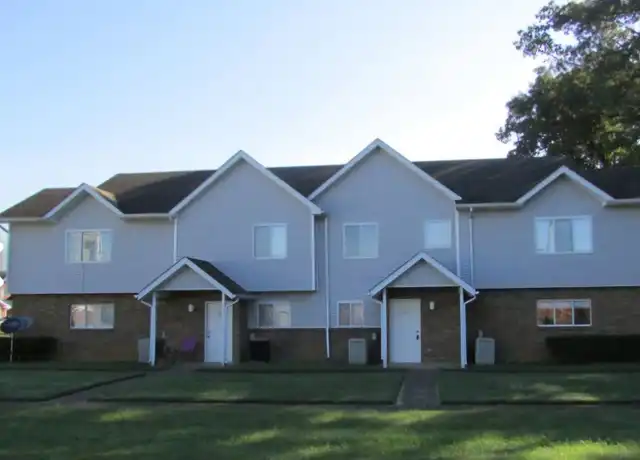 Property at 129 S Lorraine St #402, Radcliff, KY, 40160, 1 bed, 1.5 baths, [object Object]