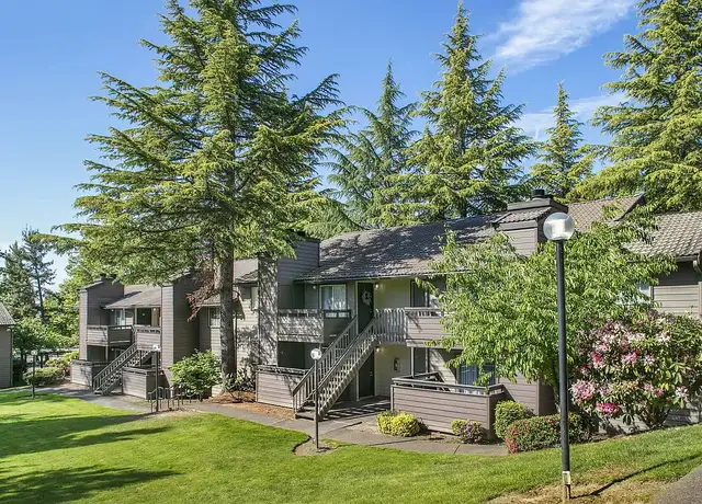 Photo of 6142 Bonita Rd, Lake Oswego, OR 97035