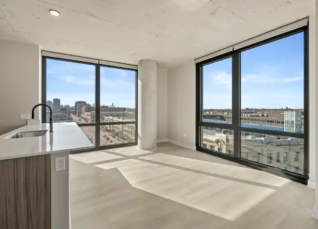Property at 4605 N Broadway, Chicago, IL, 60640, 2 beds, 2 baths, [object Object]