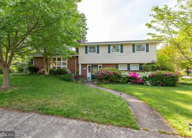 Property at 1424 Brent St, Fredericksburg, VA, 22401, 3 beds, 2 baths, [object Object]