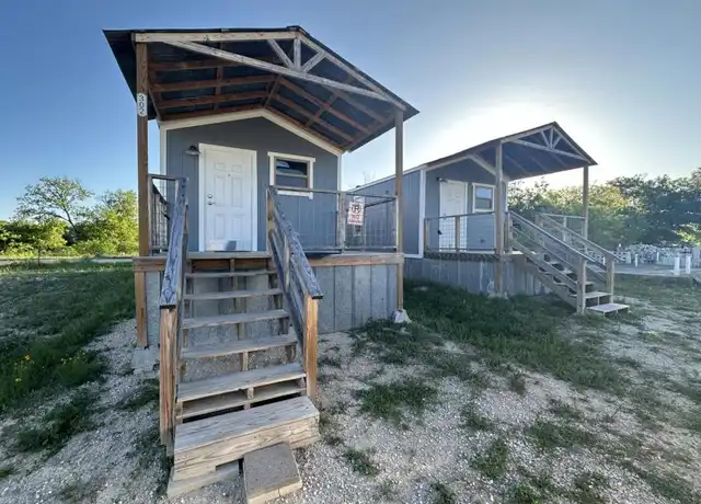 Property at 2440 TX-16, Bandera, TX, 78003, 1 bed, 1 bath, [object Object]