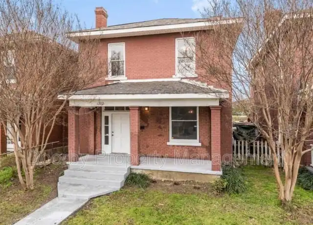 Property at 1202 S Willow St, Chattanooga, TN, 37404, 3 beds, 1.5 baths, [object Object]