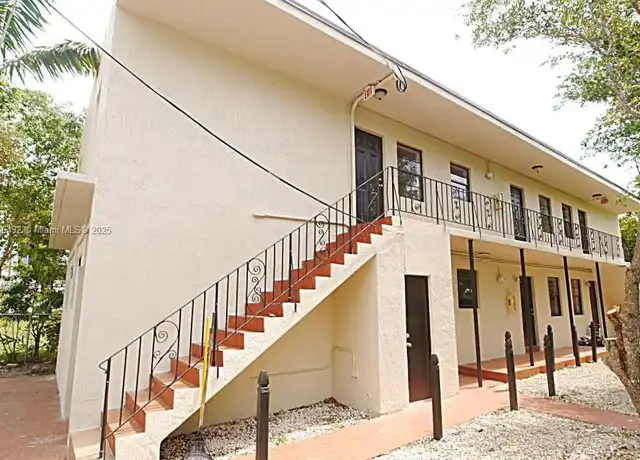 Property at 6555 SW 59th Pl Unit 2, South Miami, FL, 33143, 1 bed, 1 bath, [object Object]