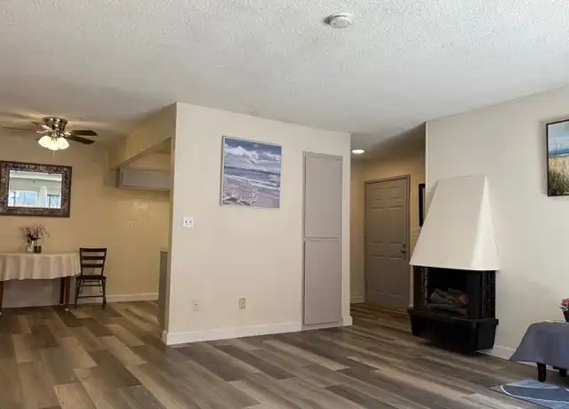 Property at 2706 Voorhees Ave Unit 4, Redondo Beach, CA, 90278, 2 beds, 1.5 baths, [object Object]