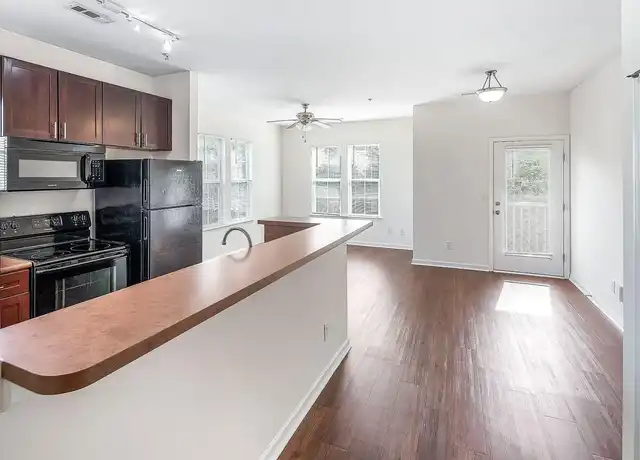 Property at Noda 20 Apartments - 3521 Warp St, Charlotte, NC, 28205, 1 bed, 1 bath, [object Object]