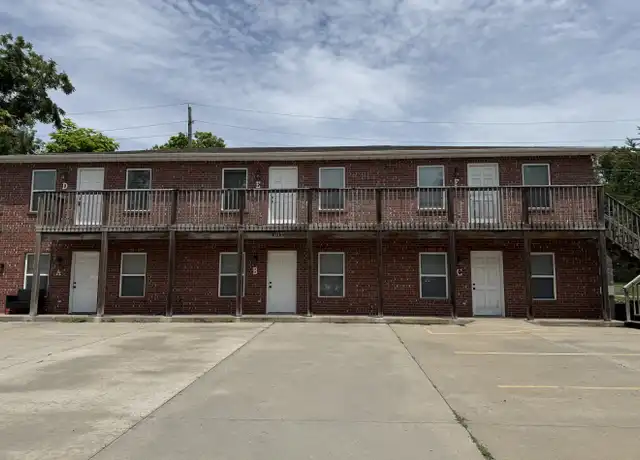 Property at 405 Broad St Unit D, Warrensburg, MO, 64093, 2 beds, 1 bath, [object Object]
