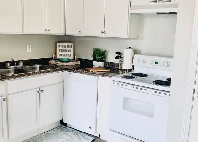 Property at 389 Old Acworth Rd, Dallas, GA, 30132, 2 beds, 1 bath, [object Object]
