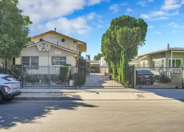 Property at 11934 Runnymede St Unit 4, North Hollywood, CA, 91605, 1 bed, 1 bath, [object Object]