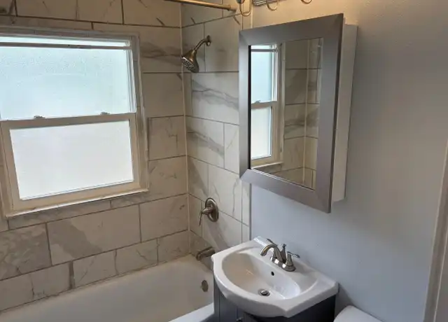 Property at 1113 6th Ave E Unit 4, Williston, ND, 58801, 2 beds, 1 bath, [object Object]