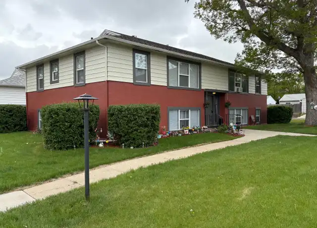 Property at 1113 6th Ave E Unit 4, Williston, ND, 58801, 2 beds, 1 bath, [object Object]