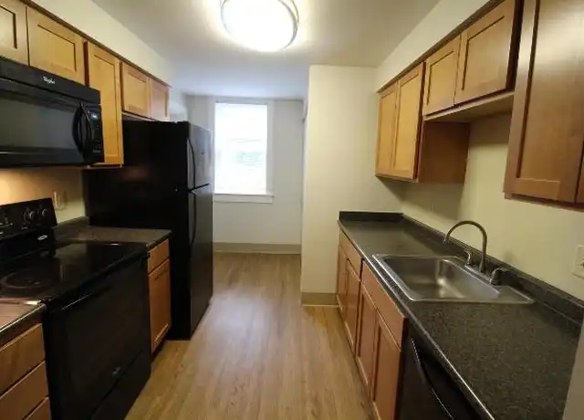 Property at 46 Pilgrim St, Cambridge, MA, 02139, 2 beds, 1 bath, [object Object]