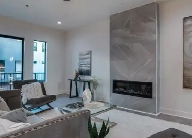 Property at 422 W 9th St Unit 286, Dallas, TX, 75208, 2 beds, 2 baths, [object Object]