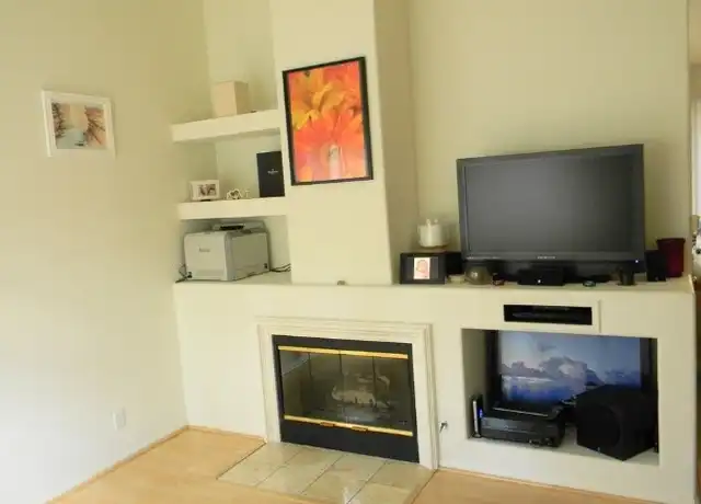 Property at 7 La Ronda, Irvine, CA, 92606, 2 beds, 2 baths, [object Object]