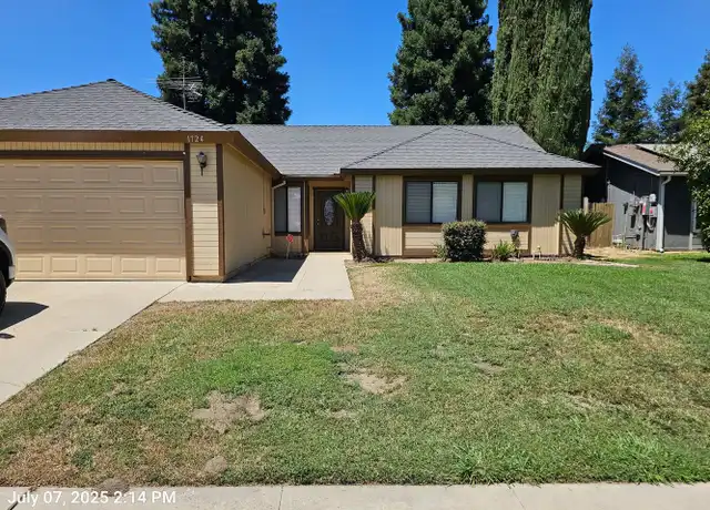 Property at 1724 Ben Franklin Ave, Tulare, CA, 93274, 3 beds, 2 baths, [object Object]