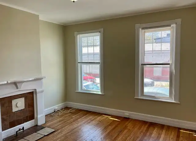 Property at 105 West St Unit 1, Albany, NY, 12206, 2 beds, 1 bath, [object Object]
