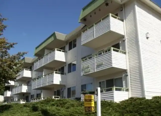 Property at Mid-Century Modern West Seattle Apartment - 5656 California Ave SW, Seattle, WA, 98136, 1 bed, 1 bath, [object Object]