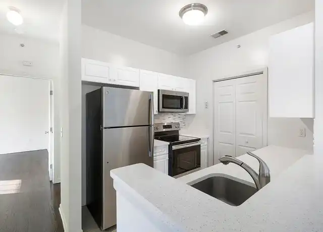 Property at Columbia Court - 50 Maple Ave, Springfield, NJ, 07081, 2 beds, 2 baths, [object Object]
