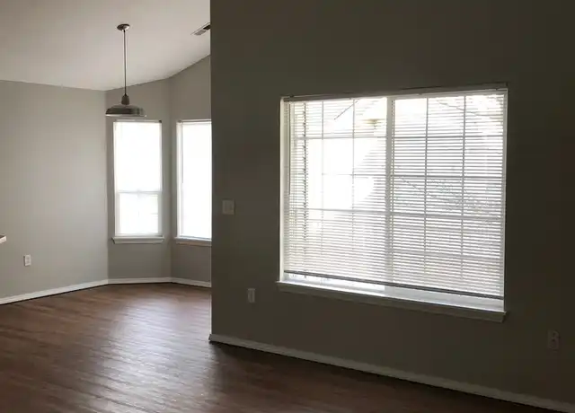 Property at 121 N Avenger Ln Unit 202, Boise, ID, 83704, 2 beds, 2 baths, [object Object]
