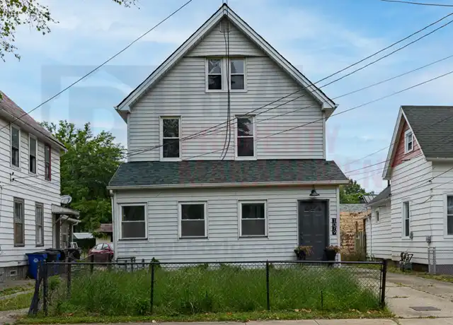 Property at 1079 E 68th St Unit Lower Unit, Cleveland, OH, 44103, 2 beds, 1 bath, [object Object]