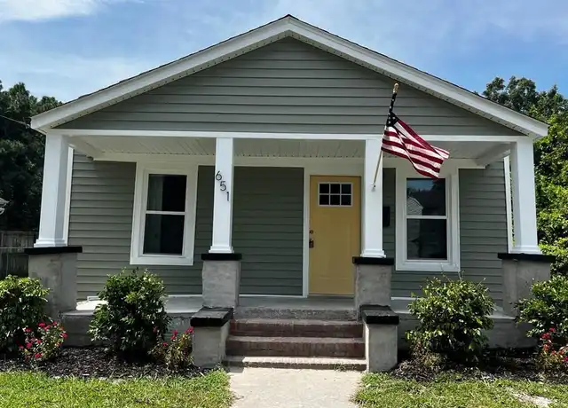 Property at 651 Vaughan Ave, Hampton, VA, 23661, 3 beds, 2 baths, [object Object]