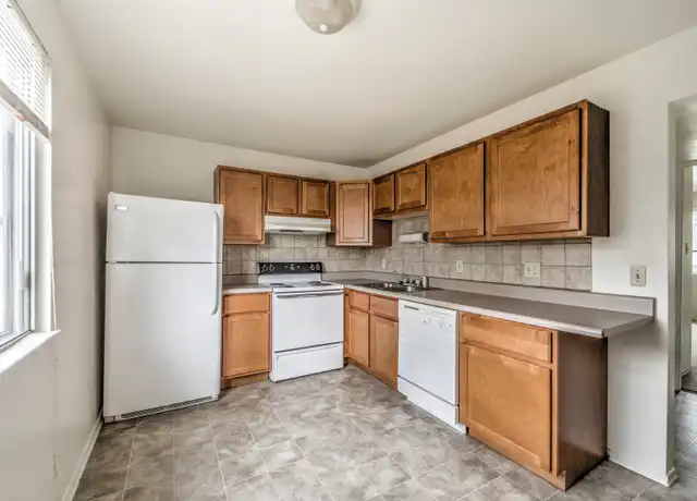 Property at 7 E Rock Creek Mnr, Arnold, MO, 63010, 2 beds, 1 bath, [object Object]