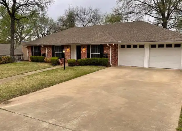 Property at 1120 Lancashire Dr, Tyler, TX, 75703, 3 beds, 2 baths, [object Object]