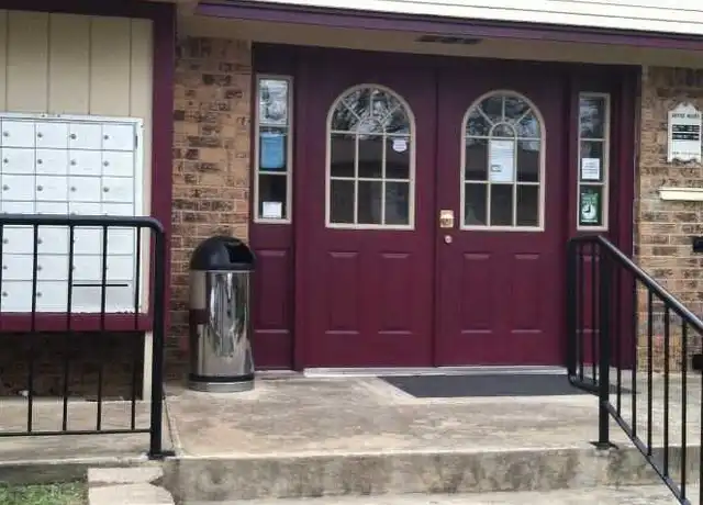 Property at Ward Plaza Apartments - 1603 Martin Luther King Jr Blvd, Marshall, TX, 75670, 1-4 bed, 1 bath, [object Object]