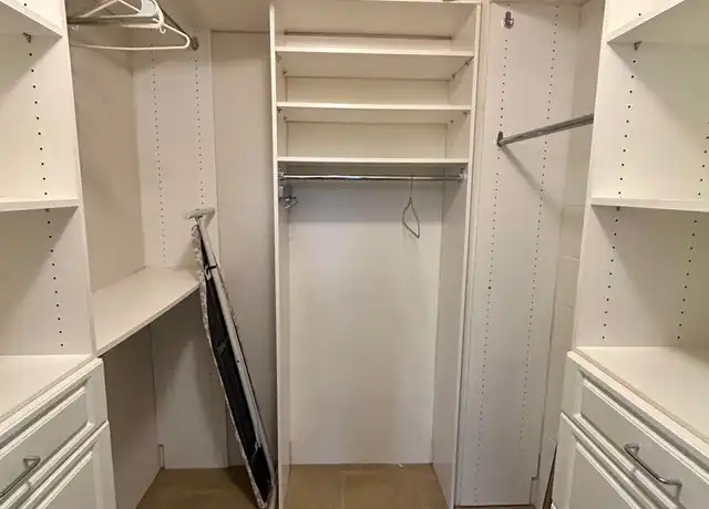 Property at 430 Kaiolu St #903, Honolulu, HI, 96815, 1 bed, 1 bath, [object Object]