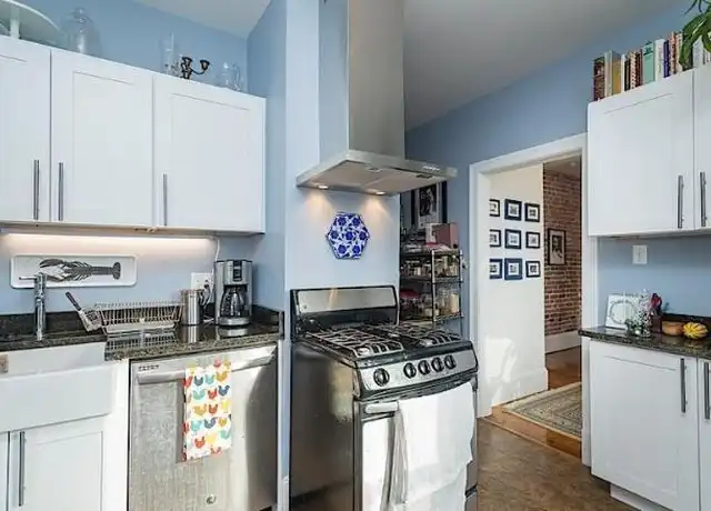 Property at 137 Columbia St, Cambridge, MA, 02139, 1 bed, 1 bath, [object Object]