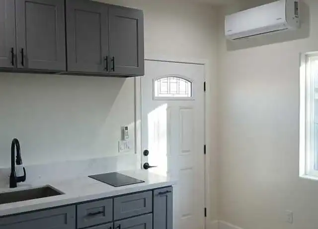 Property at 801 Wilson Ave Unit 3, Bakersfield, CA, 93308, 1 bed, 1 bath, [object Object]