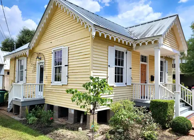 Property at 716 Sabine St, Houston, TX, 77007, 2 beds, 1 bath, [object Object]