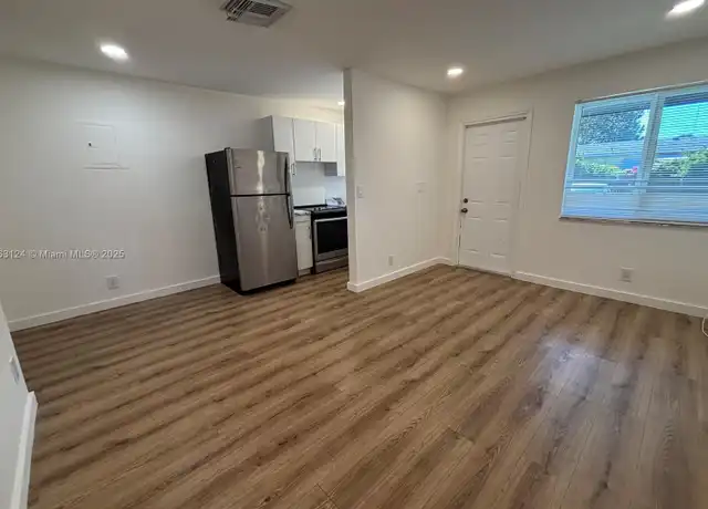 Property at 2308 Jackson St Unit 1, Hollywood, FL, 33020, 1 bed, 1 bath, [object Object]