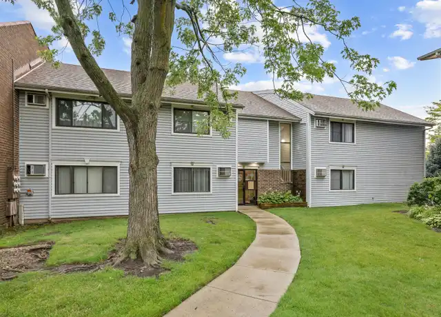 Property at 3100 Bayside Dr #3, Palatine, IL, 60074, 2 beds, 2 baths, [object Object]