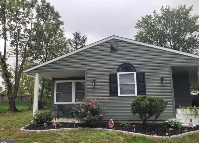 Property at 16 Idlewild Rd, Levittown, PA, 19057, 3 beds, 1 bath, [object Object]