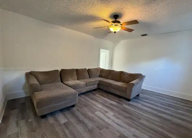 Property at 1932 Dewey St Unit 1, Hollywood, FL, 33020, 2 beds, 1 bath, [object Object]