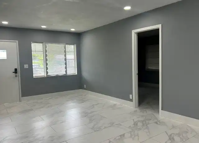 Property at 2218 Roosevelt St, Hollywood, FL, 33020, 2 beds, 2 baths, [object Object]