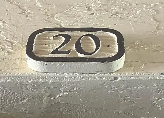 Property at 4381 W McNab Rd #20, Pompano Beach, FL, 33069, 1 bed, 1 bath, [object Object]
