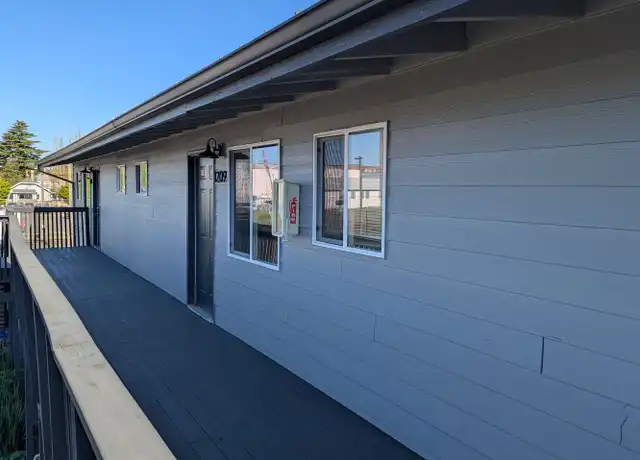 Property at 1207-1217 D St NE Unit 1209, Salem, OR, 97301, 1 bed, 1 bath, [object Object]