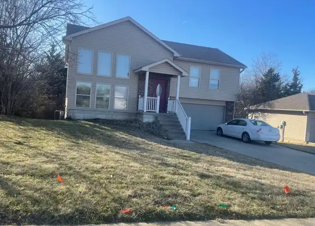 Property at 2705 Parker St, Columbia, MO, 65202, 3 beds, 2.5 baths, [object Object]