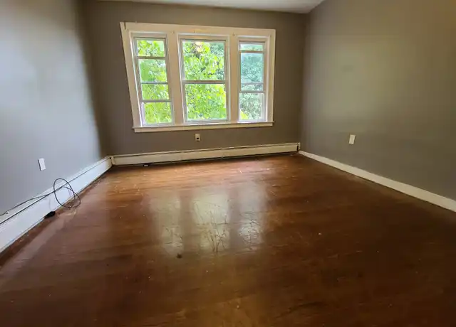 Property at 256 Mather St Unit 3B, Hartford, CT, 06112, 3 beds, 1 bath, [object Object]