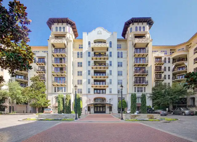 Property at 2651 Cedar Springs Rd Unit S6-32, Dallas, TX, 75201, 1 bed, 1 bath, [object Object]