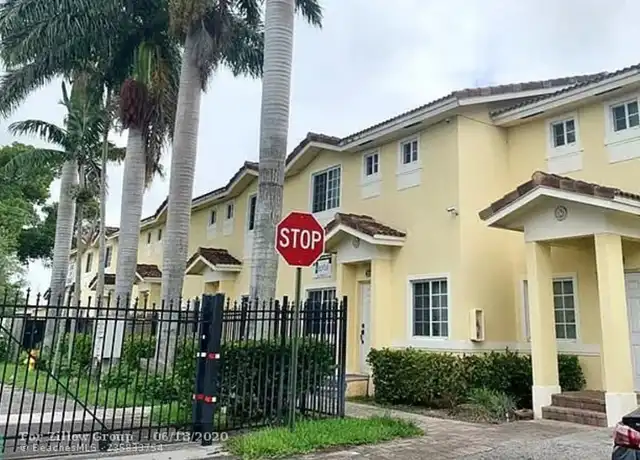 Property at 207 NE 4th Ct #207, Hallandale Beach, FL, 33009, 3 beds, 3 baths, [object Object]