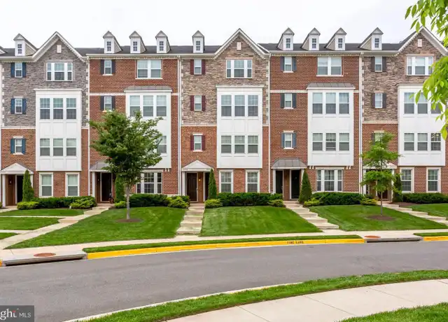 Property at 43985 Vaira Ter, Chantilly, VA, 20152, 3 beds, 2.5 baths, [object Object]