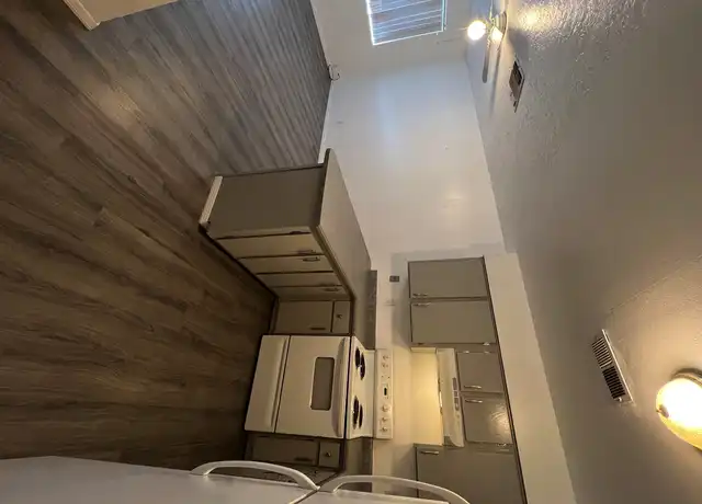 Property at 612 Morris St NE Unit 05, Albuquerque, NM, 87123, 1 bed, 1 bath, [object Object]