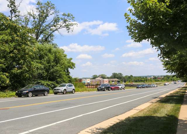 Photo of 43996 Etna Ter, Chantilly, VA 20152