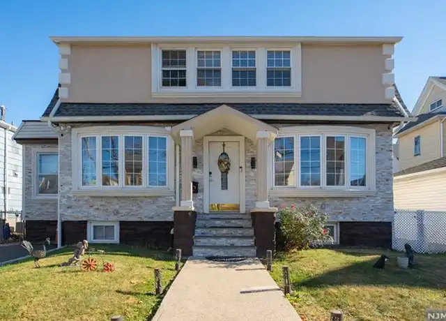 Property at 10 Trinity Pl, Kearny, NJ, 07032, 3 beds, 2.5 baths, [object Object]