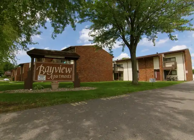 Property at 895 W 17th St, Marshfield, WI, 54449, 2 beds, 1 bath, [object Object]
