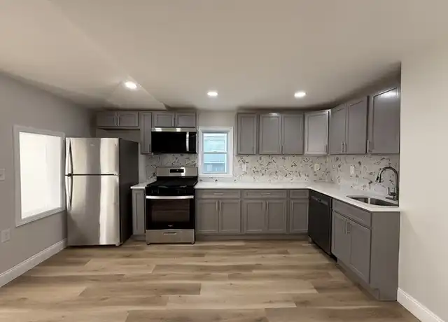 Property at 73 E Jersey St, Elizabethport, NJ, 07206, 3 beds, 1.5 baths, [object Object]