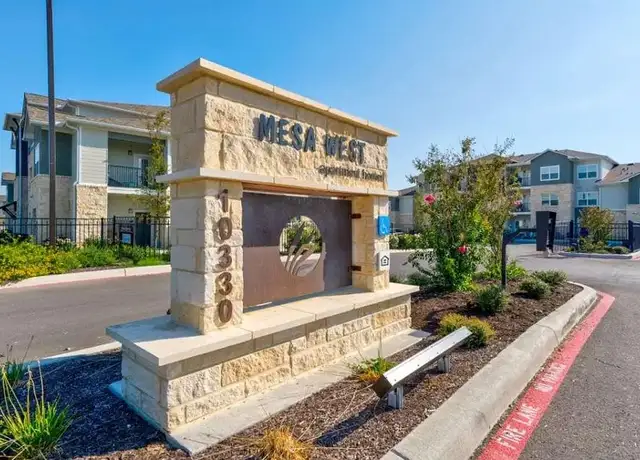 Photo of 10330 Ingram Rd, San Antonio, TX 78245