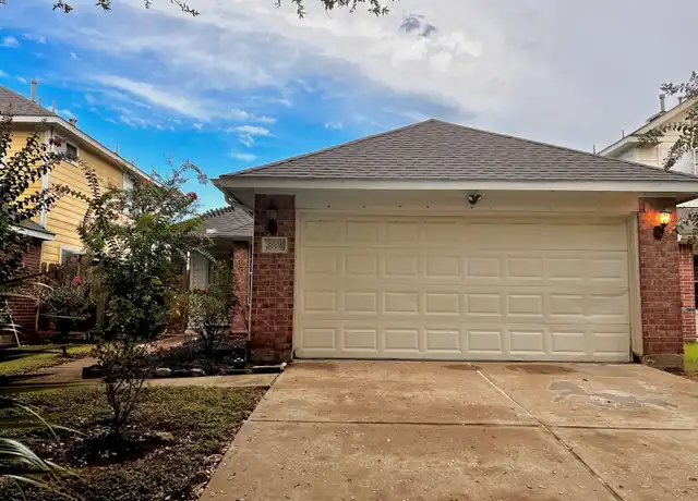 Property at 5006 Canyon Blanco Dr, Houston, TX, 77045, 3 beds, 2 baths, [object Object]